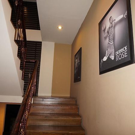 Ekon Hotel Jogjakarta Buitenkant foto